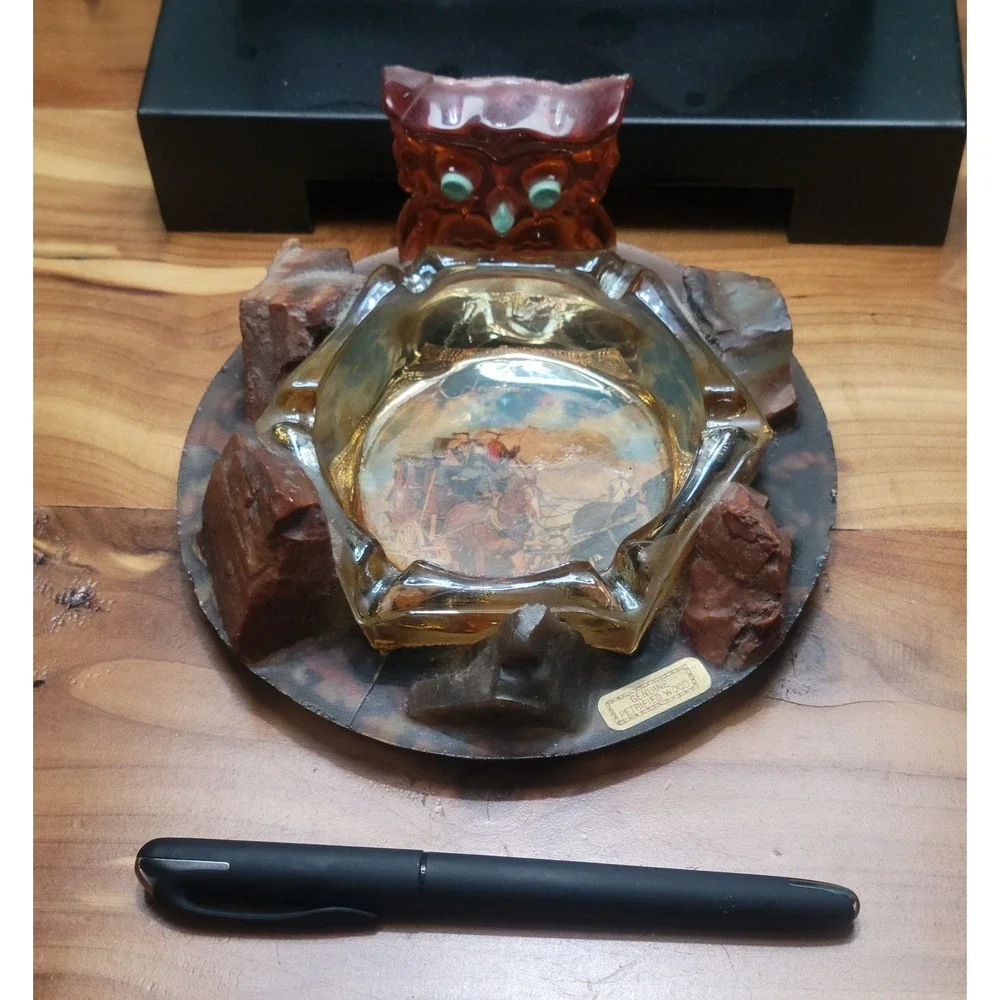 Vtg Owl Lucite & Petrified Wood w/ Amber Color Glass Ashtray Insert On Tray🦉